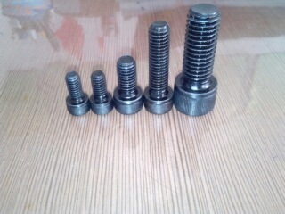 廠家批發(fā)8.8級(jí)10.9級(jí)內(nèi)六角,外六角螺栓,歡迎采購。圖片,廠家批發(fā)8.8級(jí)10.9級(jí)內(nèi)六角,外六角螺栓,歡迎采購。圖片大全,永年縣達(dá)力索具-